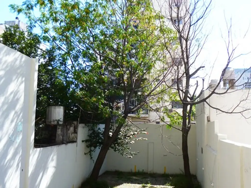 Departamento con balcón en Nuñez