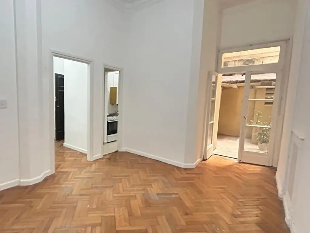 Departamento con dos patios en Retiro