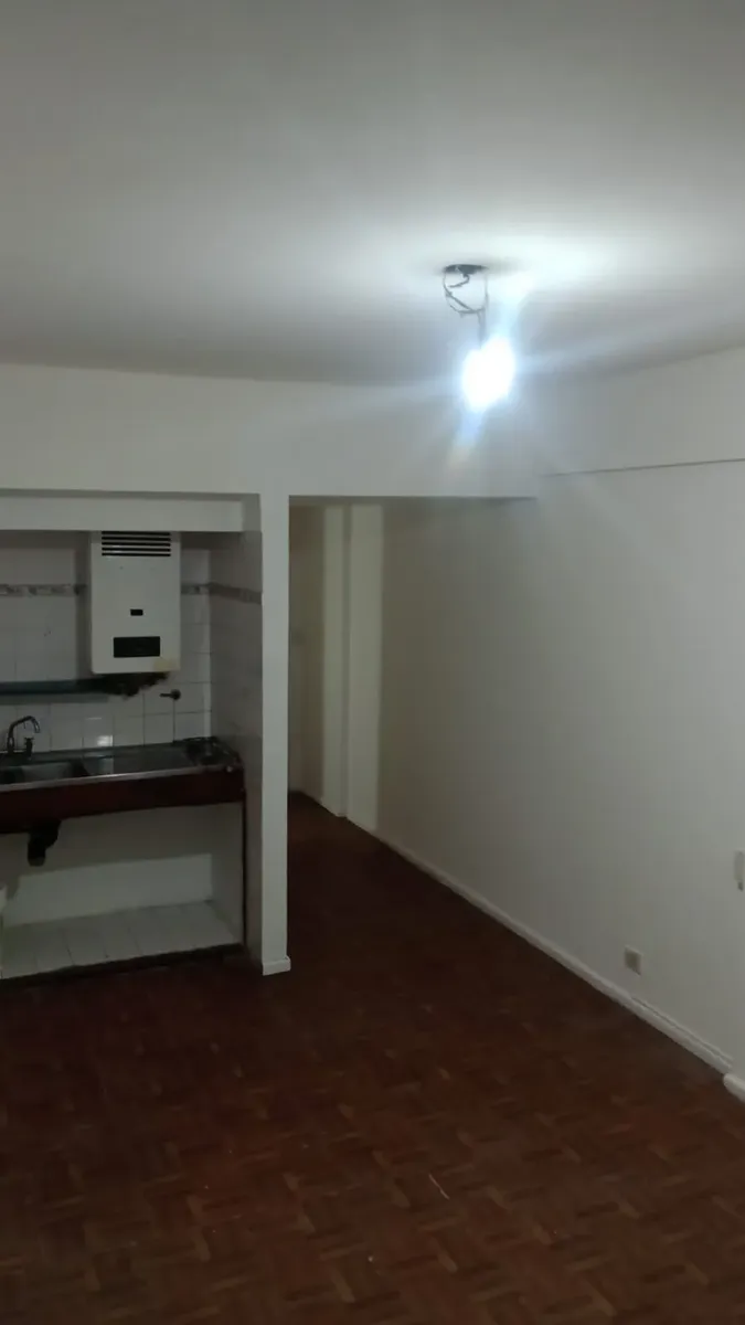 Listing: Studio, San Nicolás