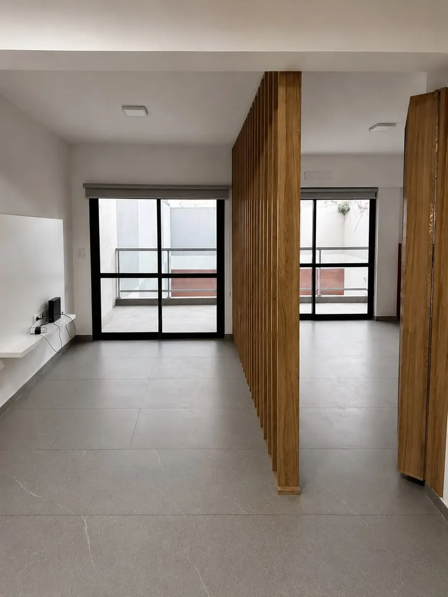 2 Ambientes 42  Metros  Mas Balcon Aterrazado Y Patio Con Aire Frío Calor Y Cortinas Black Out El Valor Incluye Expensas Y Agua   2 Años De Antiguedad Boedo