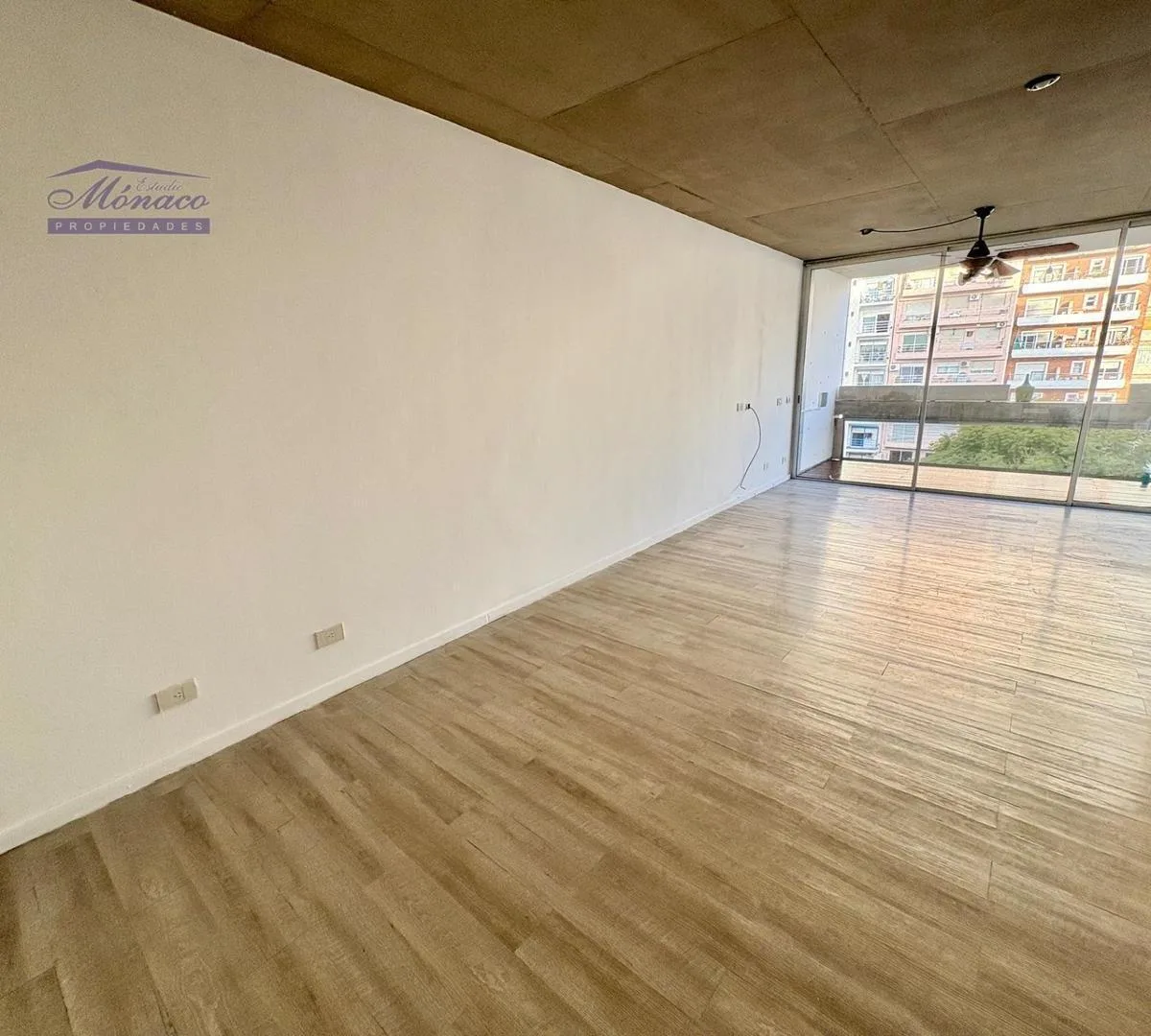 Студия с бассейном и террасой, Villa Urquiza