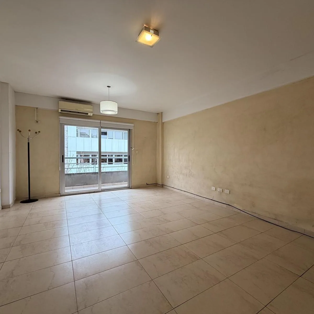 Studio with balcony, 5th floor