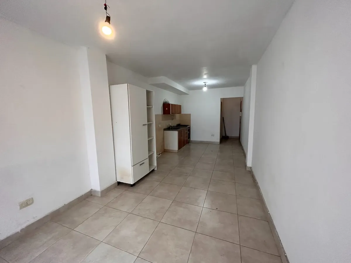 1 ambiente con patio