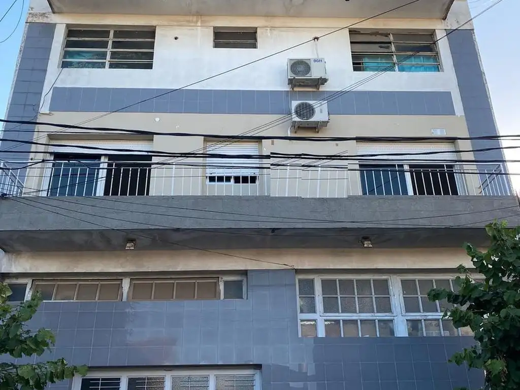 PH con balcón y terraza