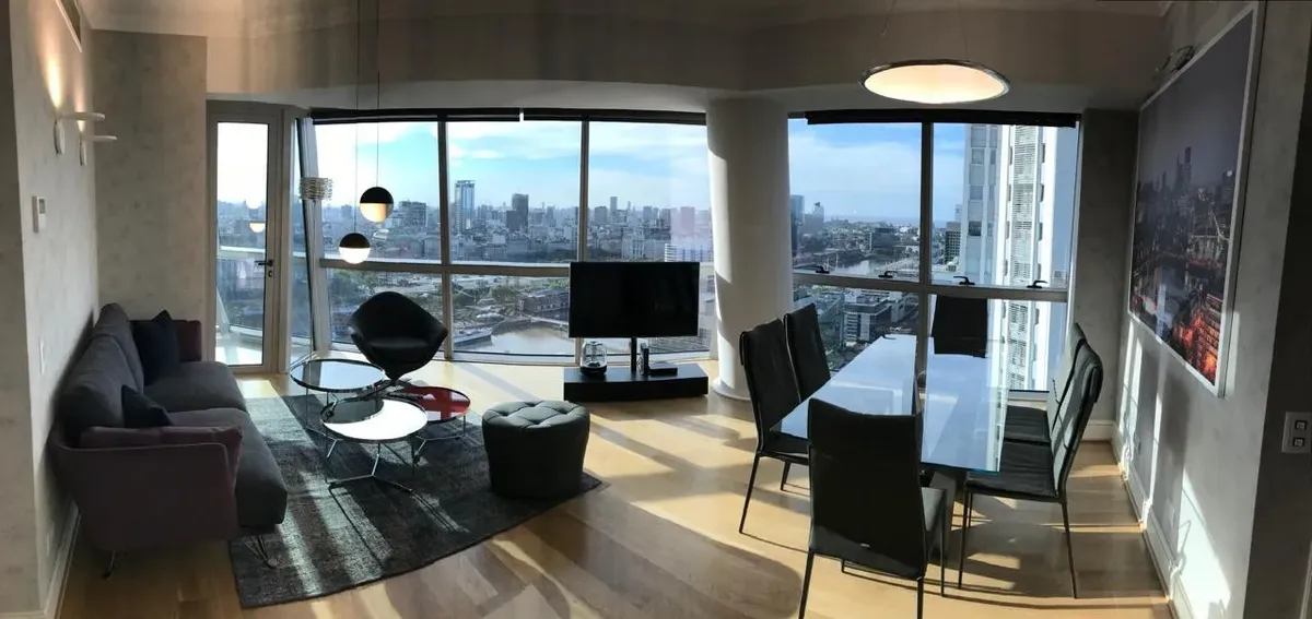 Alvear Icon, vista y VRV