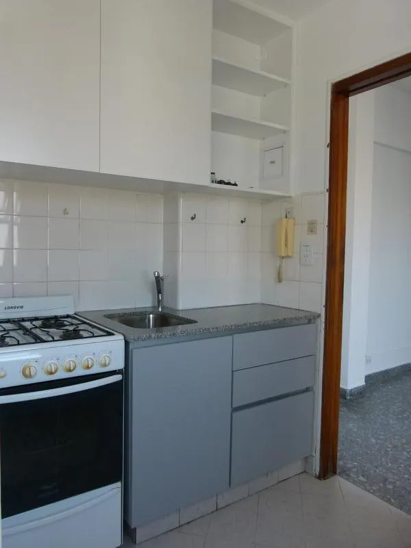 Departamento 3 ambientes con balcón