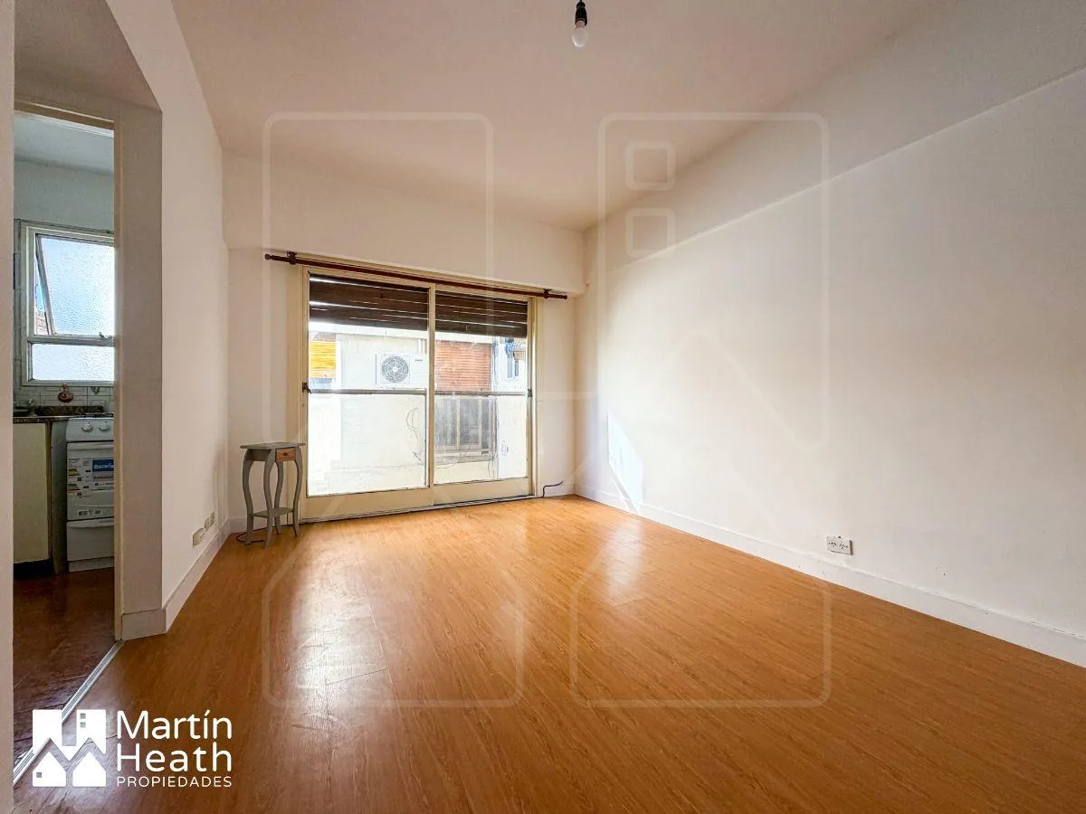 Studio with balcony and gas kitchen