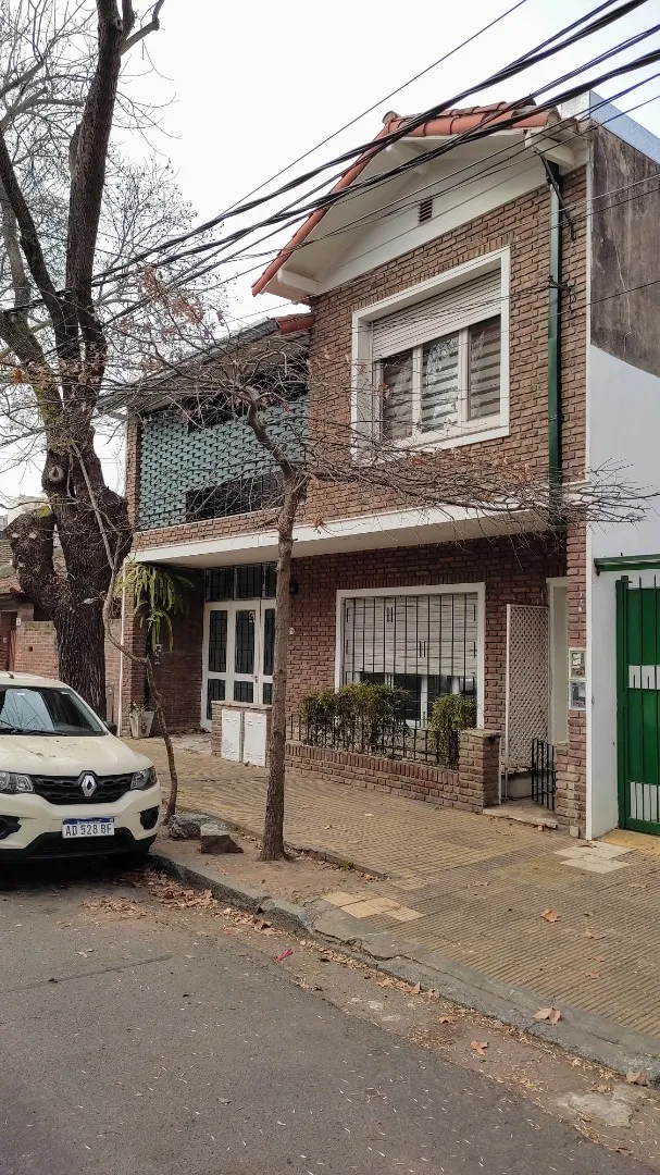 PH con jardín y cochera cubierta