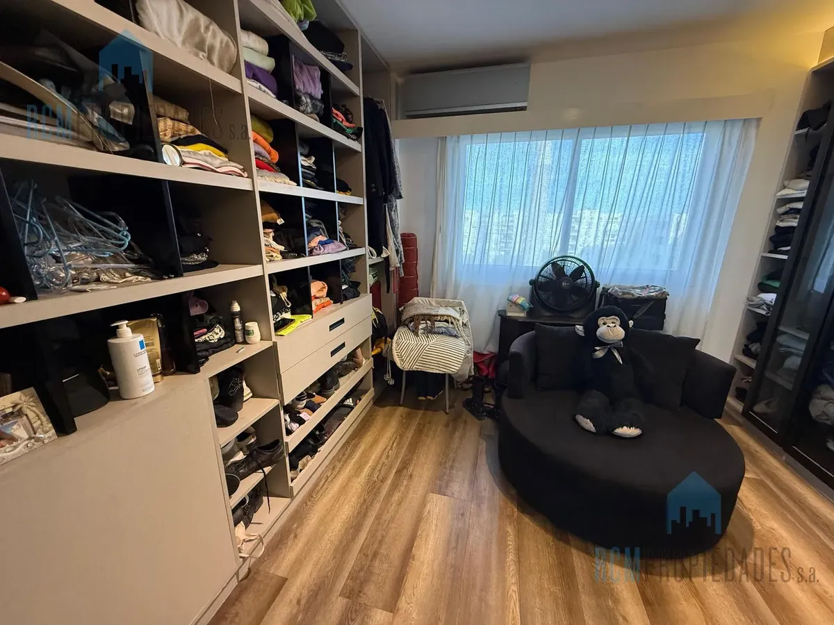 Duplex con balcón y jacuzzi