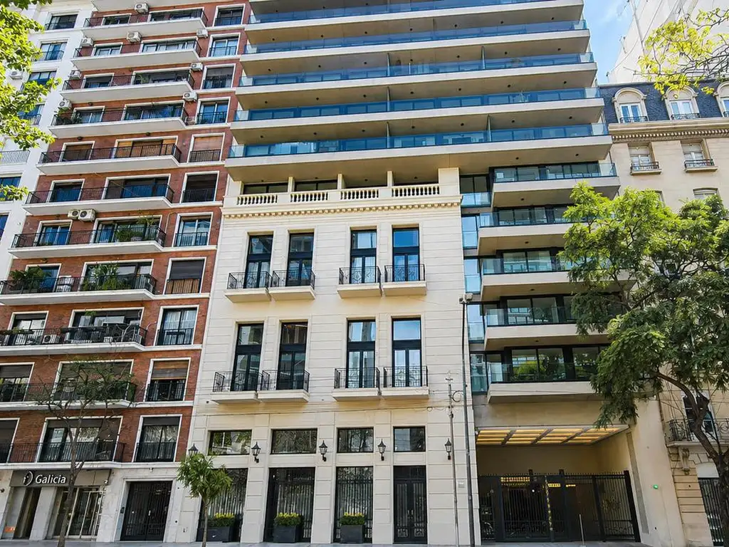 Recoleta apartment with balcony