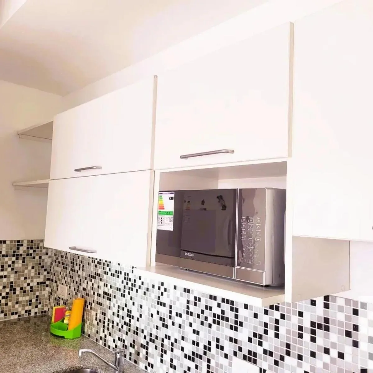 Monoambiente con balcón y calefacción