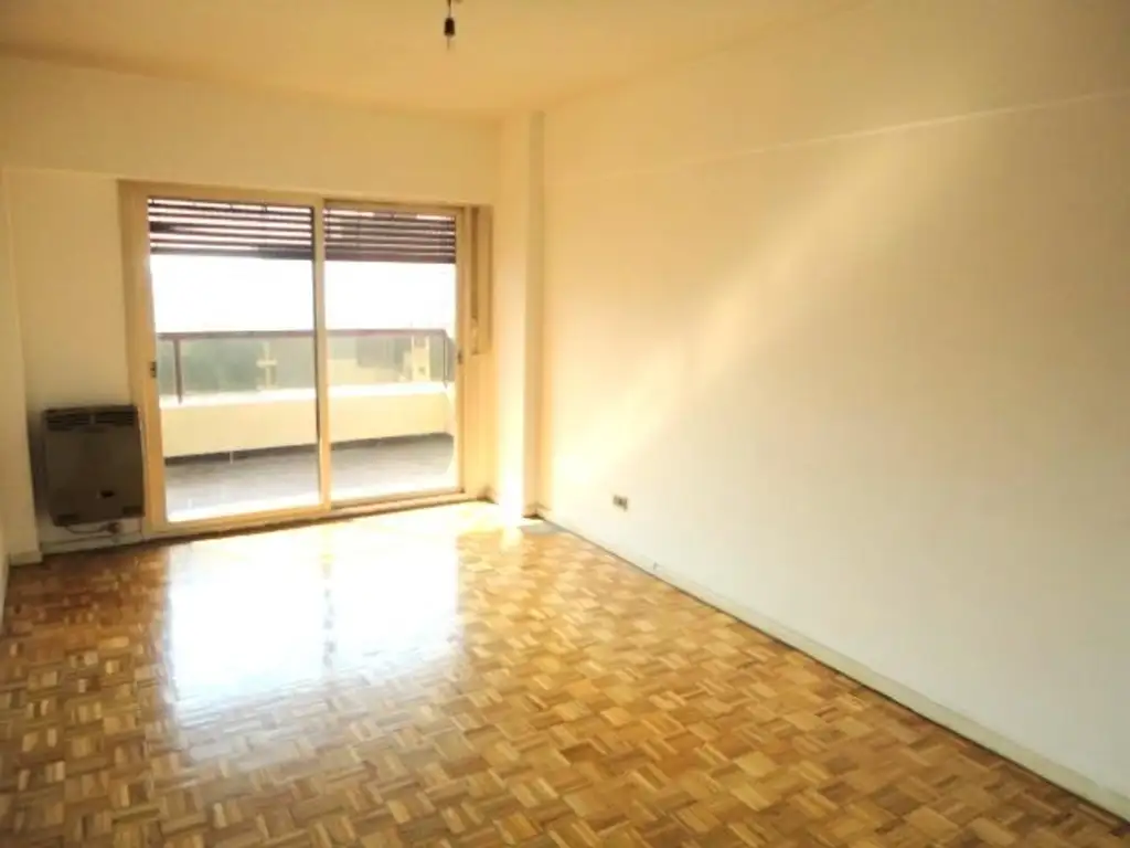 Квартира в Альмагро с балконом