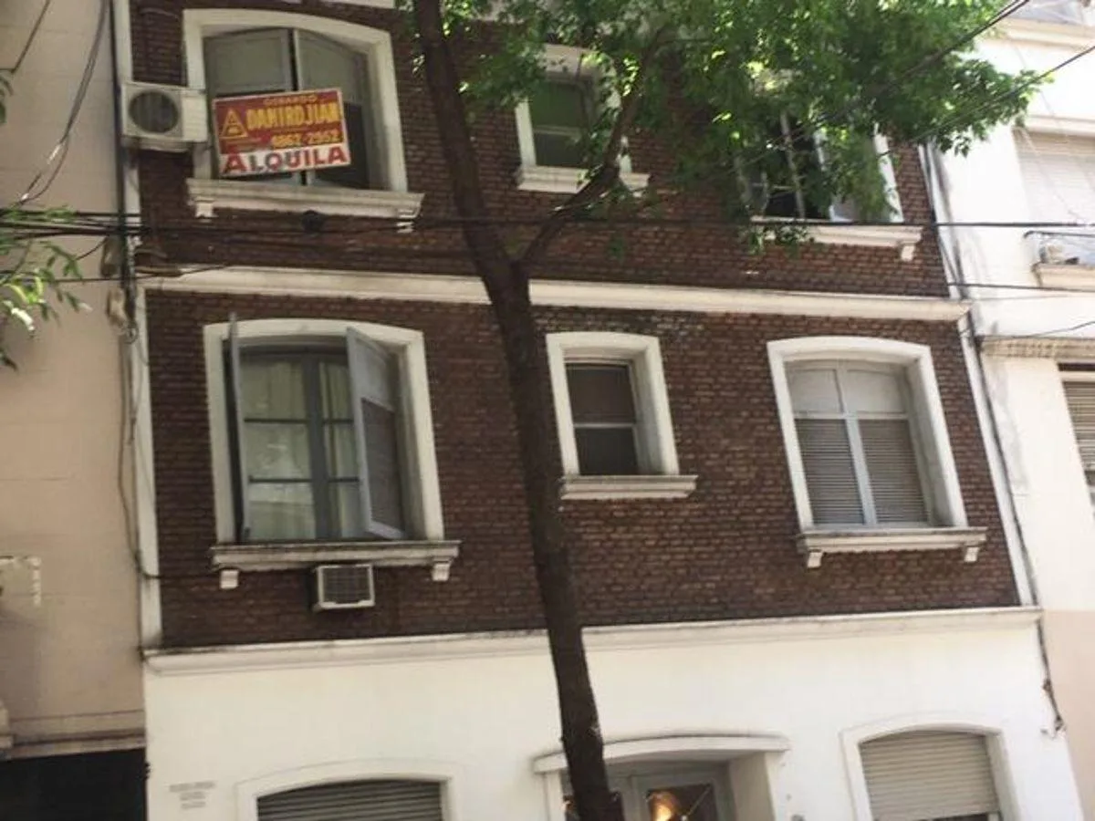 Anchorena y Juncal 2 Amb Al Frente Edificio 2° por Escalera