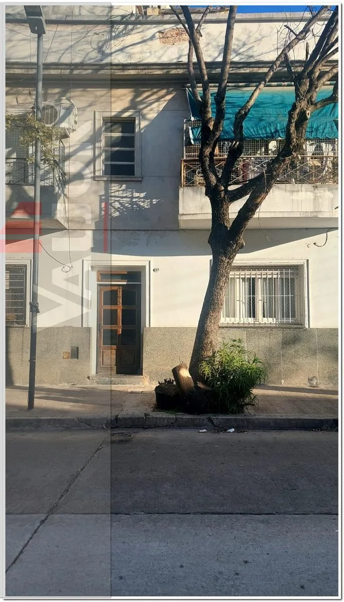 Departamento 2 ambientes con balcón