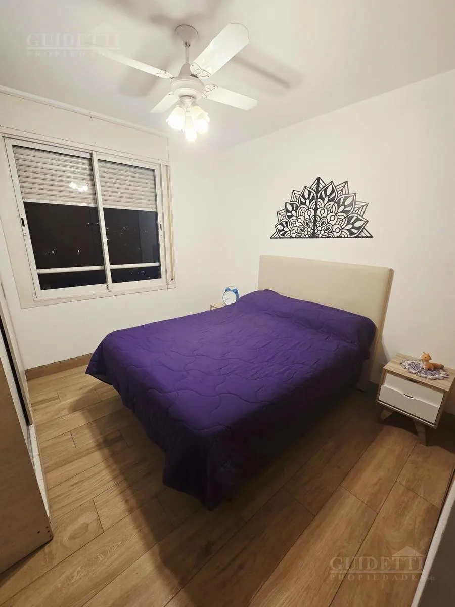 2 ambientes con balcón
