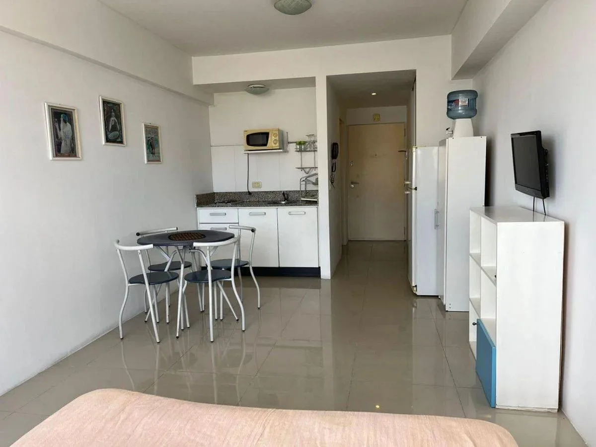 Furnished studio with pool