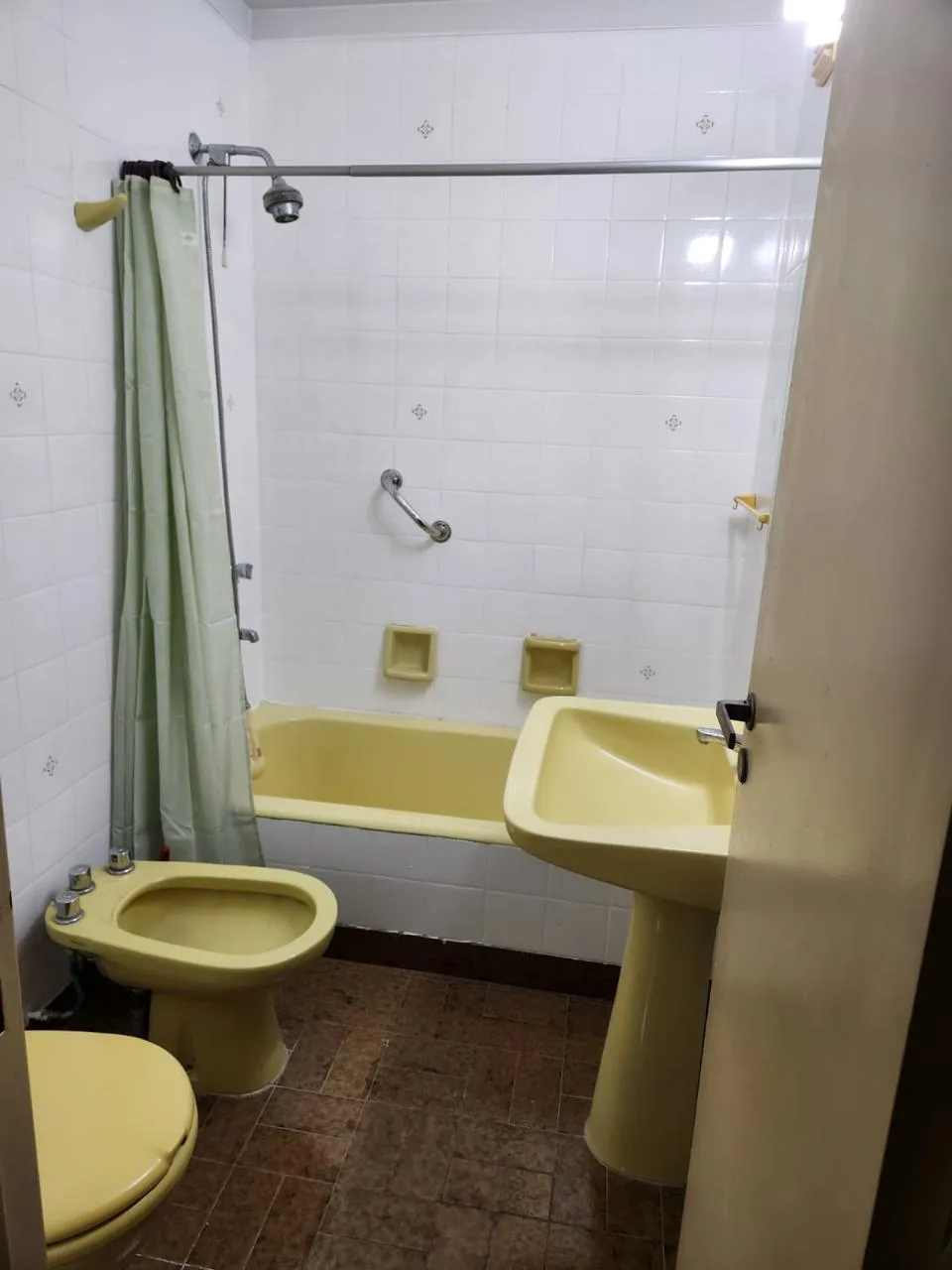 Departamento 2 dormitorios con balcón