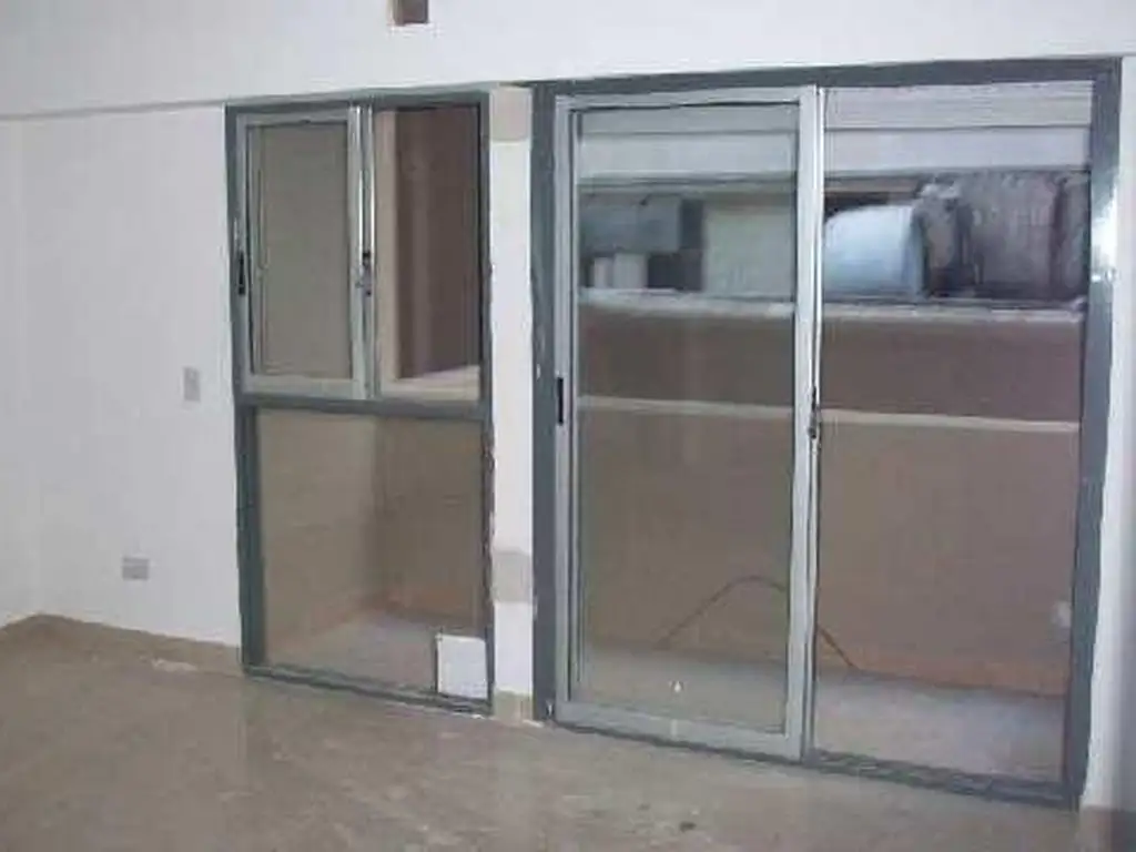 Departamento con balcón en Almagro