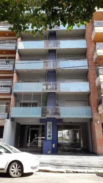 Departamento 2 ambientes con balcón