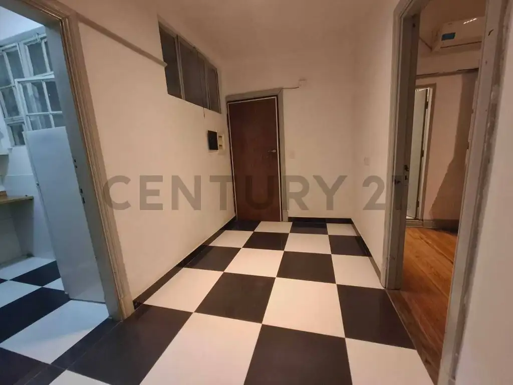 Departamento con 3 suites y patio