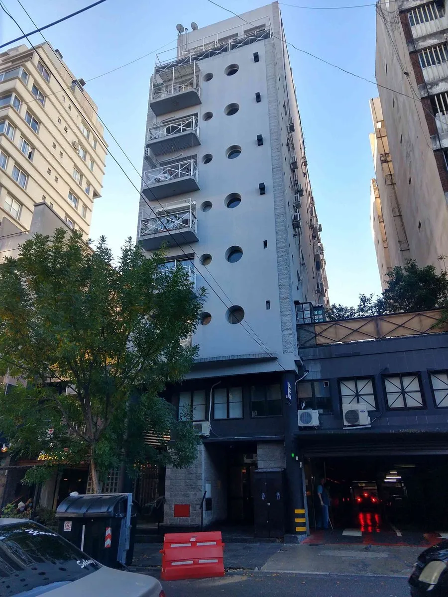 Alquila Monoambiente Divid En Almagro Edif. Pileta