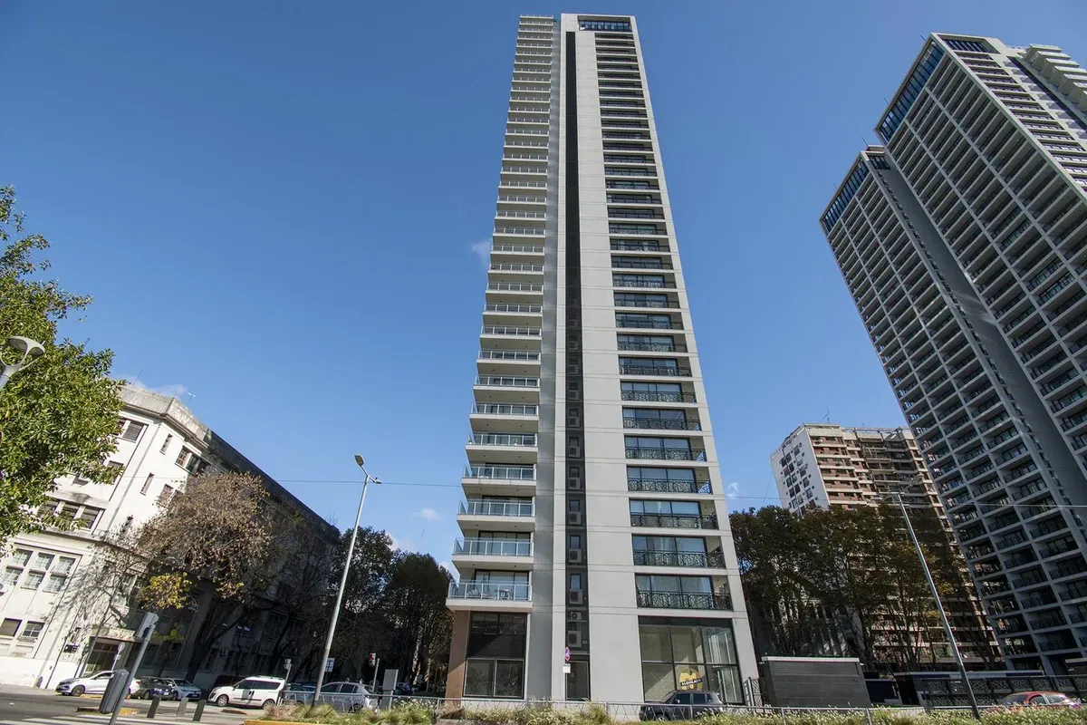 Monoambiente amoblado con balcón