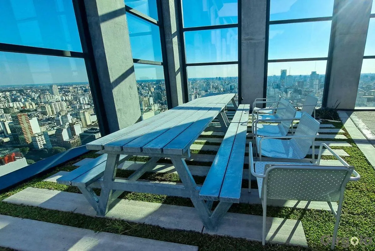 Studio with balcony and parking