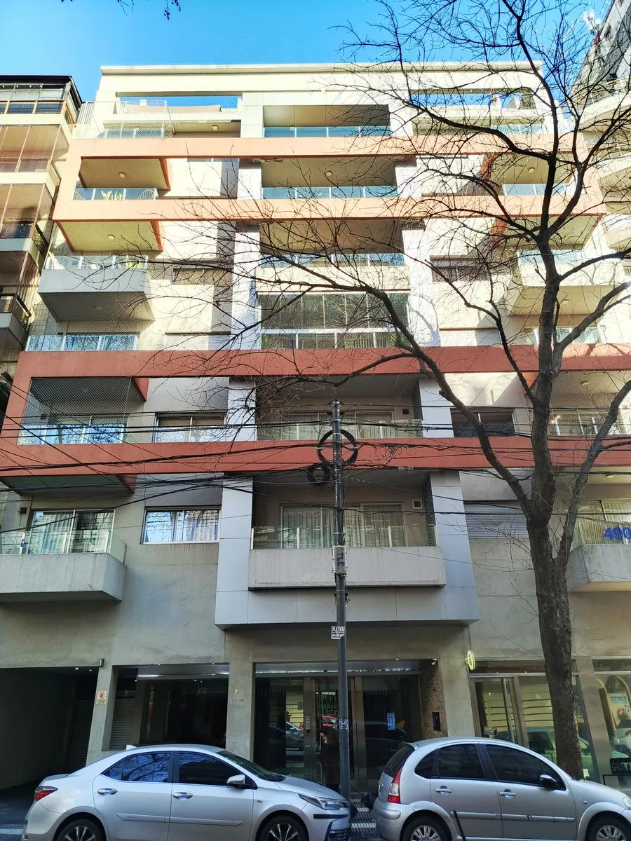 Monoambiente con balcón en Caballito