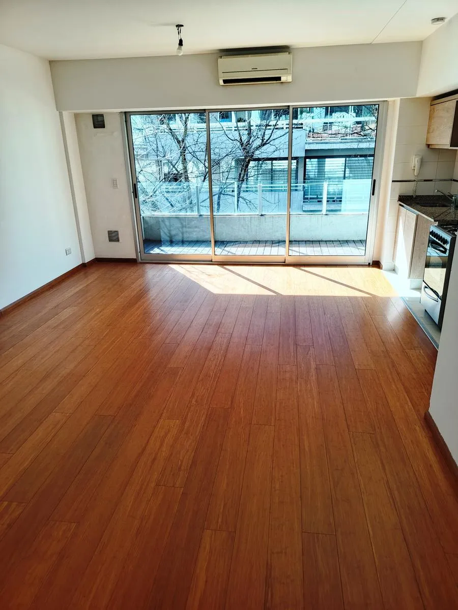 Studio with balcony in Caballito