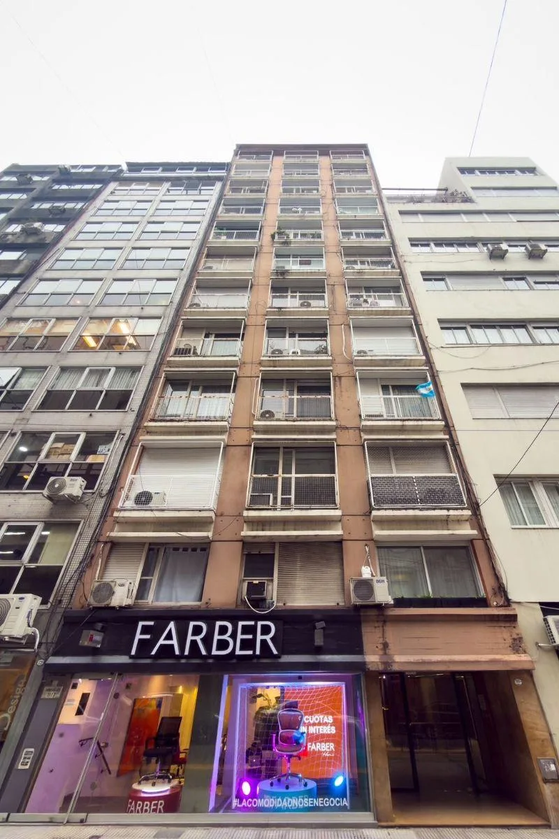 Monoambiente con balcón
