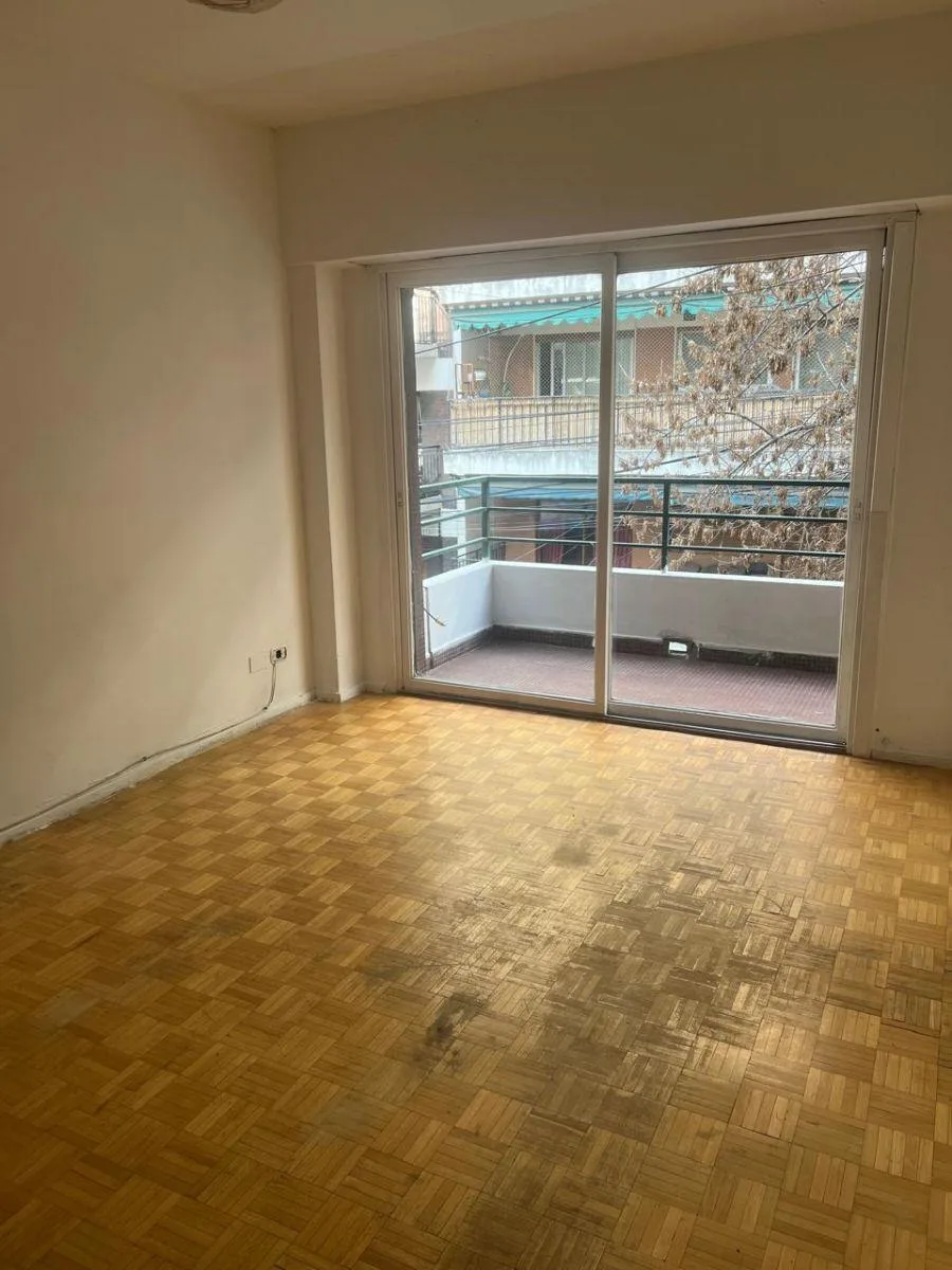 Monoambiente con balcón en Belgrano