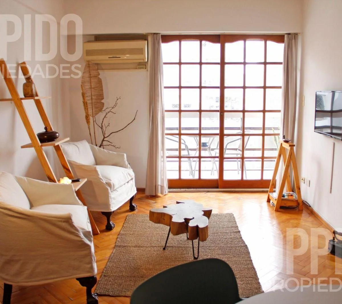 Furnished apartment with balcony