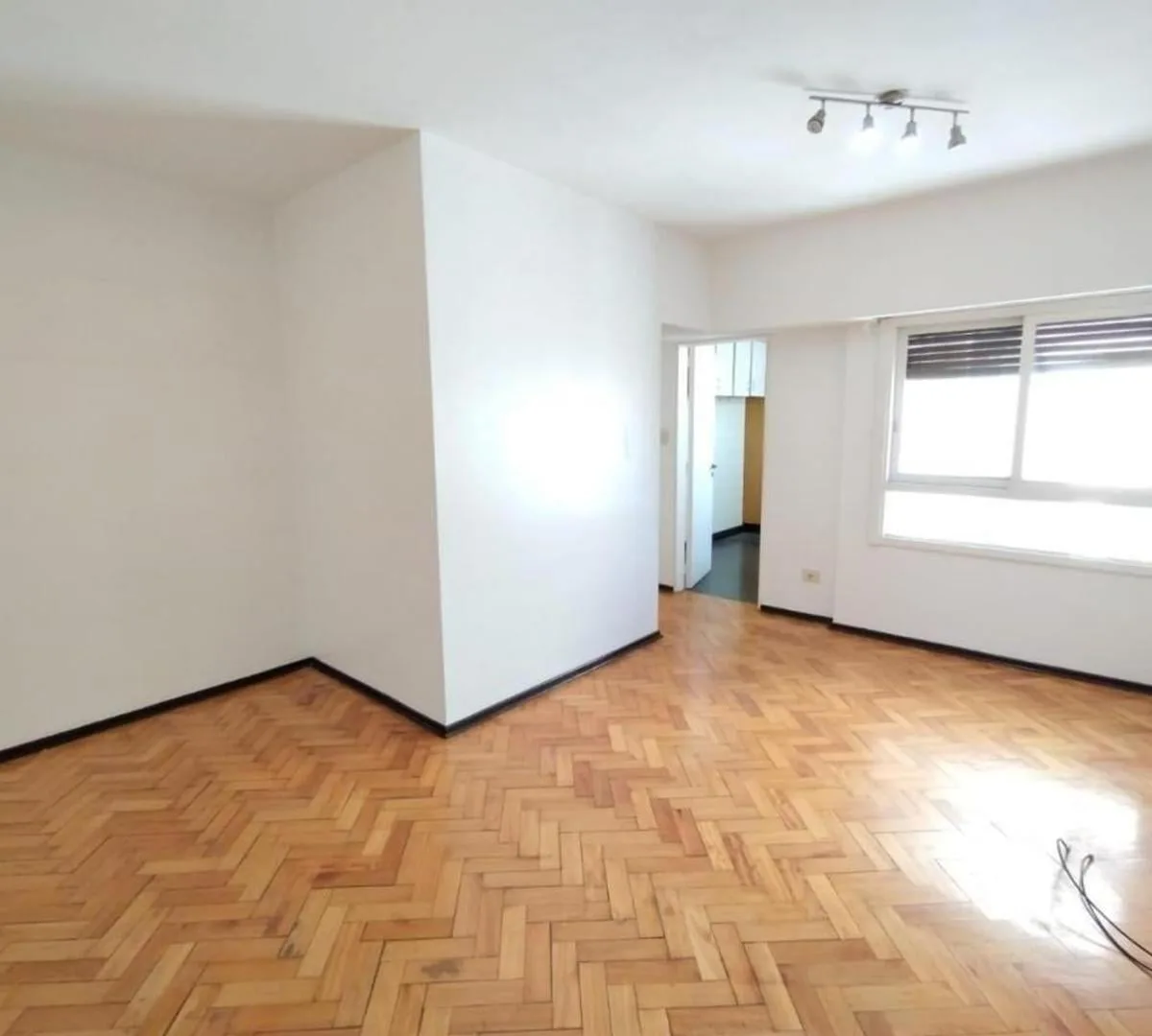 9º piso, parquet y cocina independiente