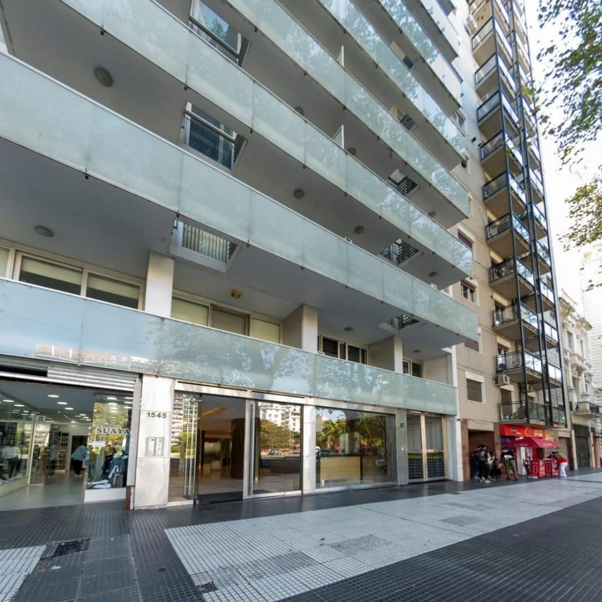 Departamento con balcón y 2 baños