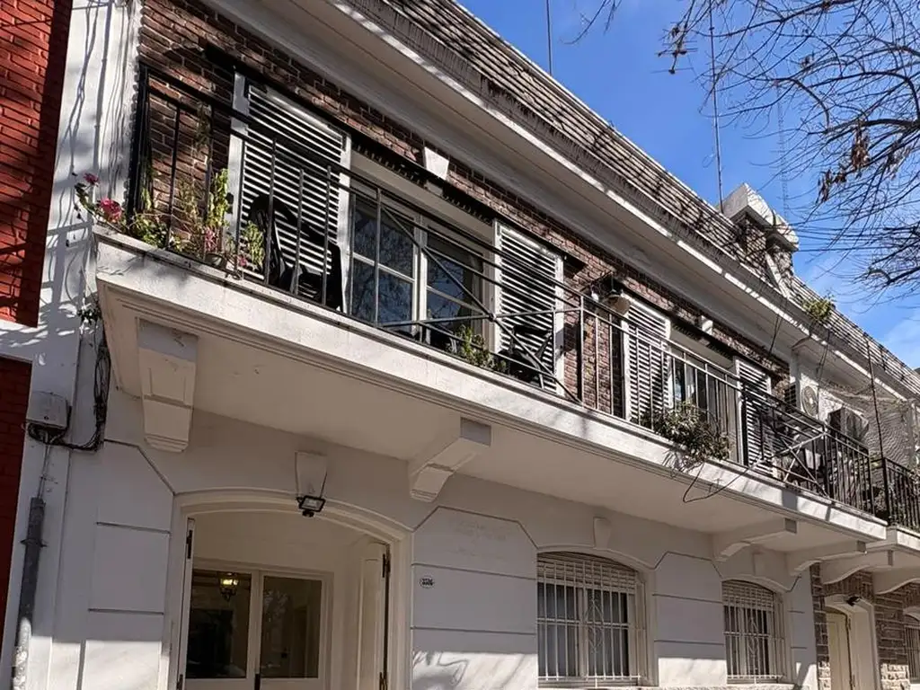 Planta baja con dos patios