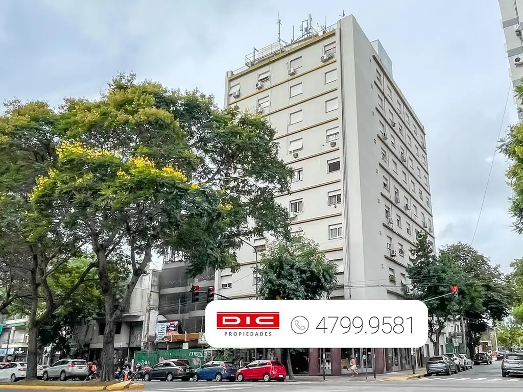 Piso bajo contrafrente con terraza