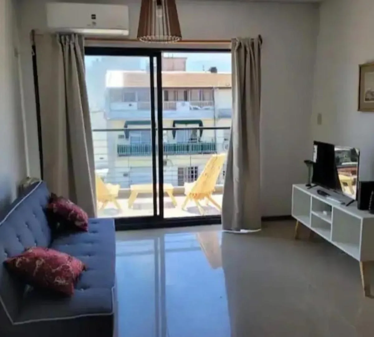 2 ambientes con balcón y pileta