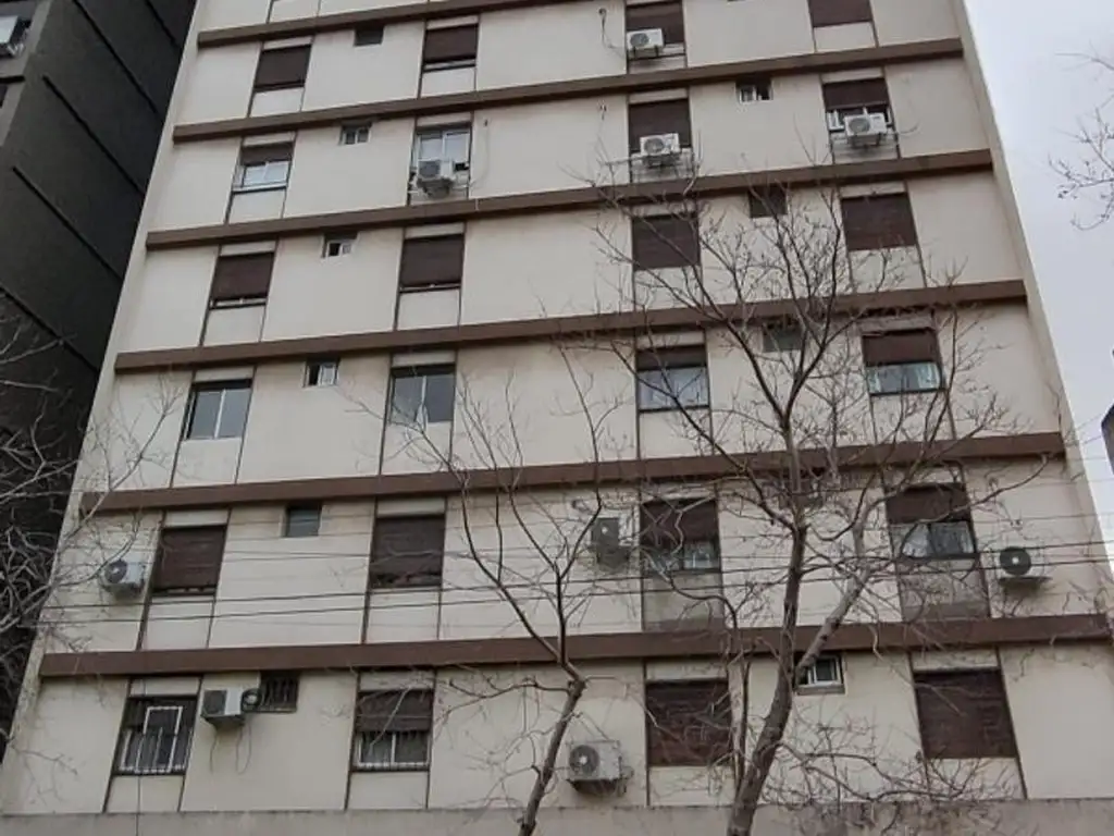 Departamento al frente con vista