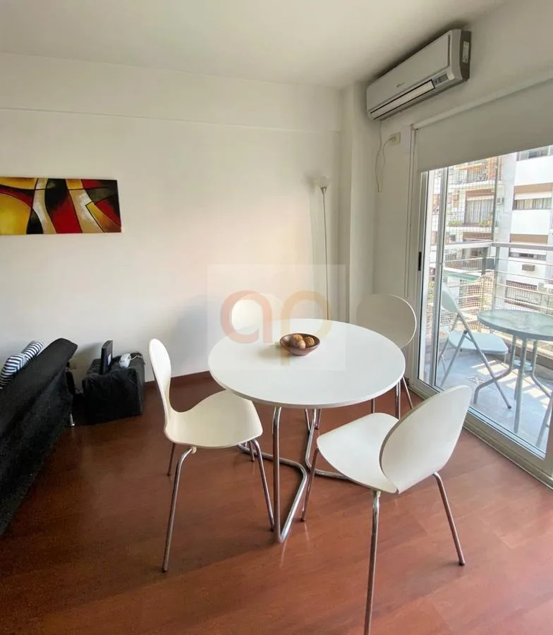 2 ambientes amoblado con balcón