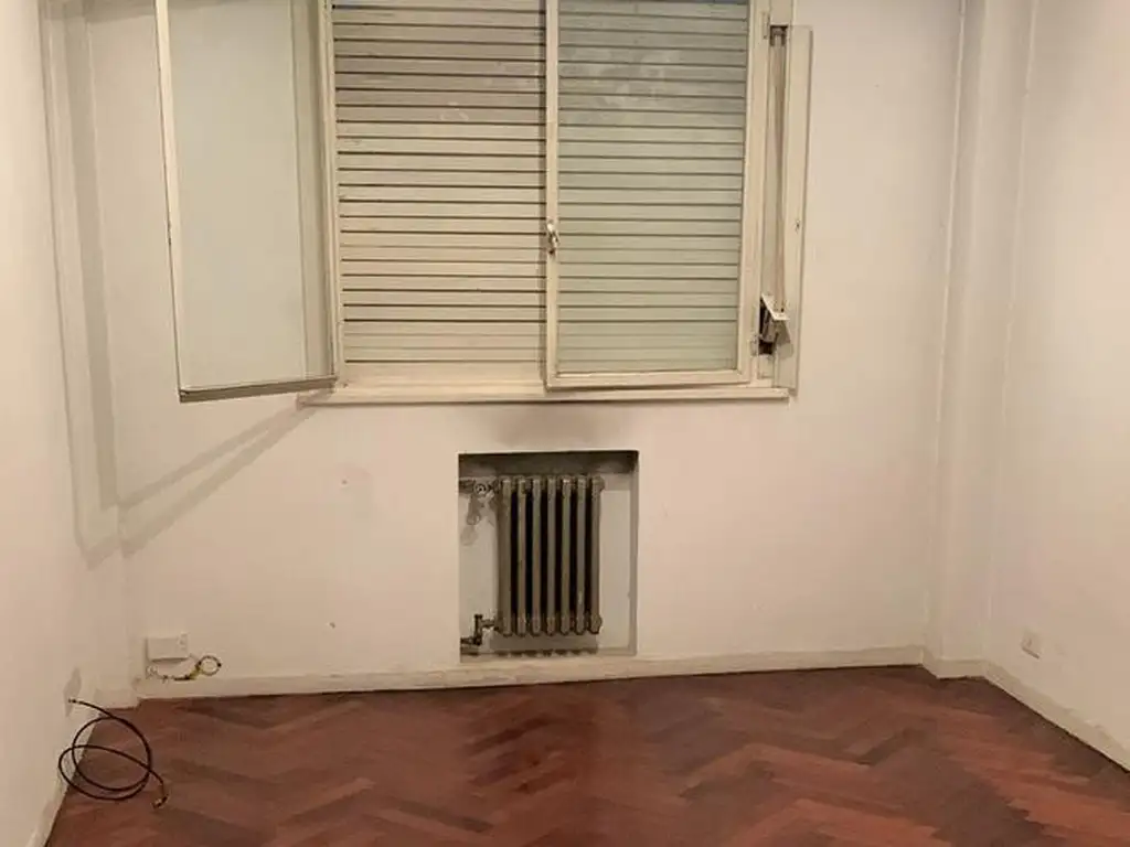 Departamento interno en Retiro
