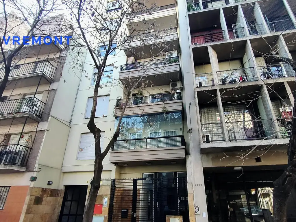 2 ambientes con balcón al contrafrente