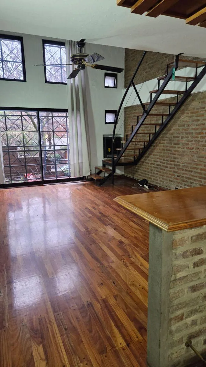 Front-facing loft with balcony