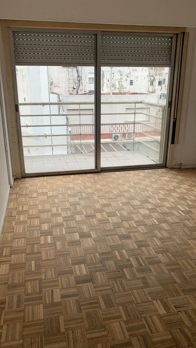 Departamento en Almagro con balcón