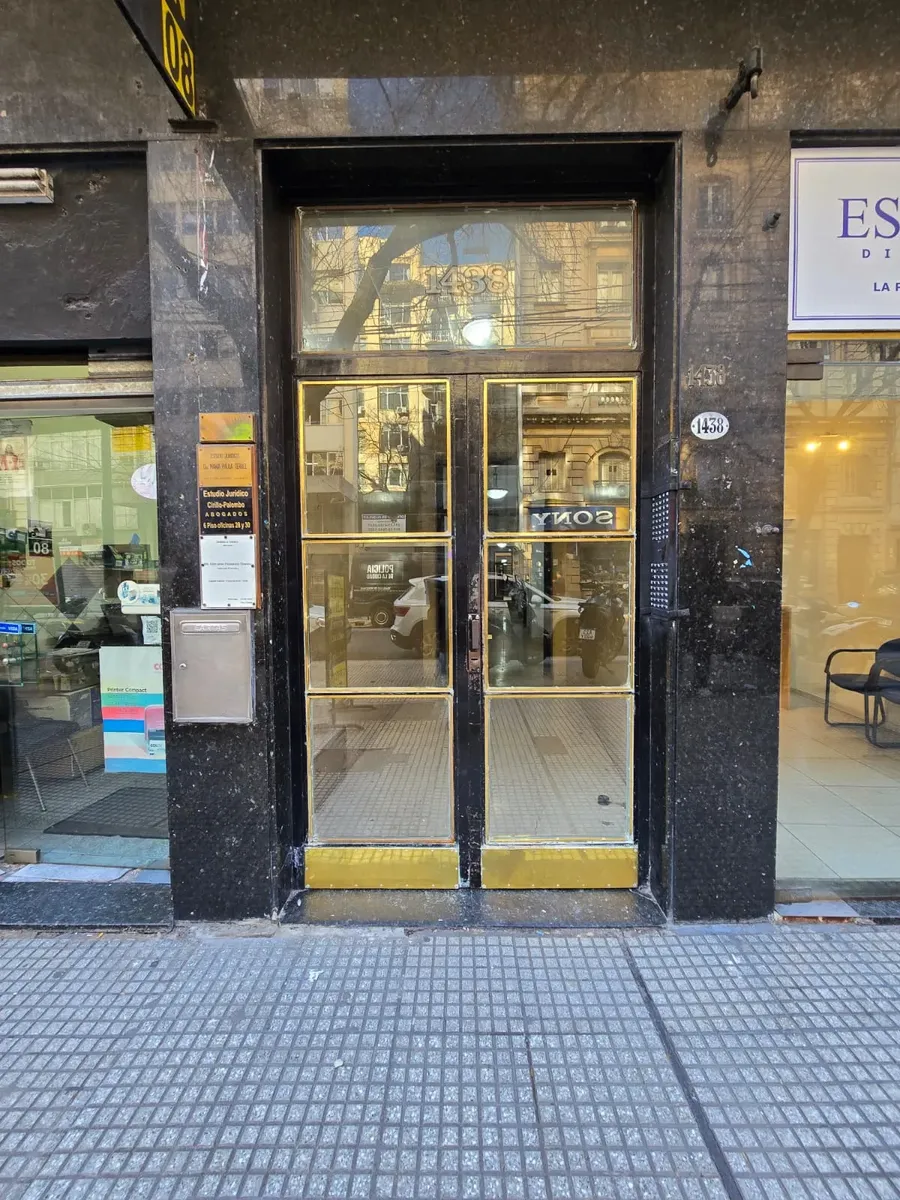 3 ambientes en Tribunales
