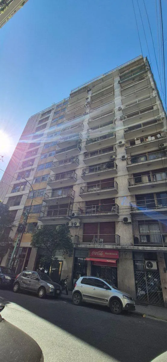 7º piso contrafrente en Caballito