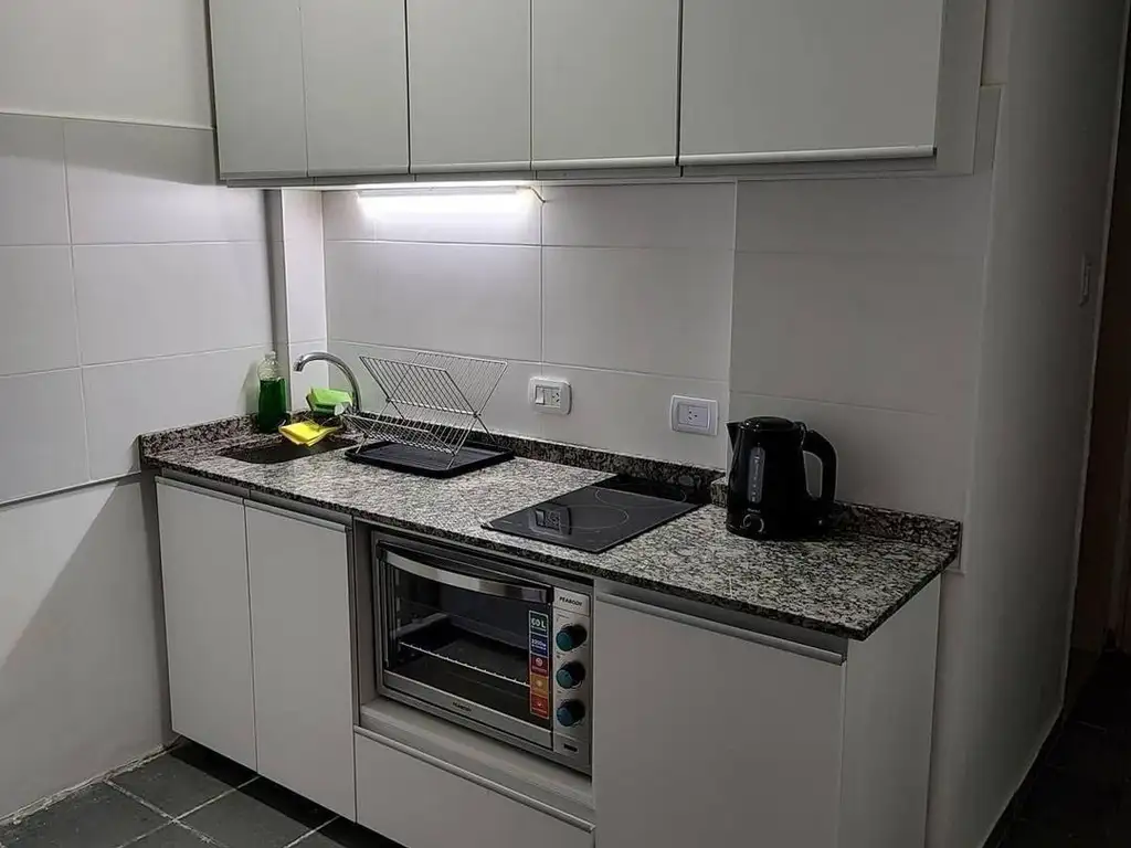 Monoambiente con balcón en Palermo