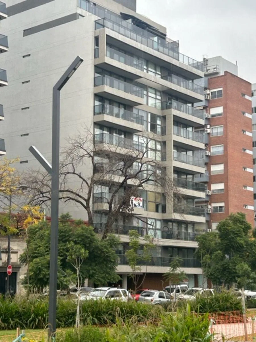 Monoambiente con balcón y amenities