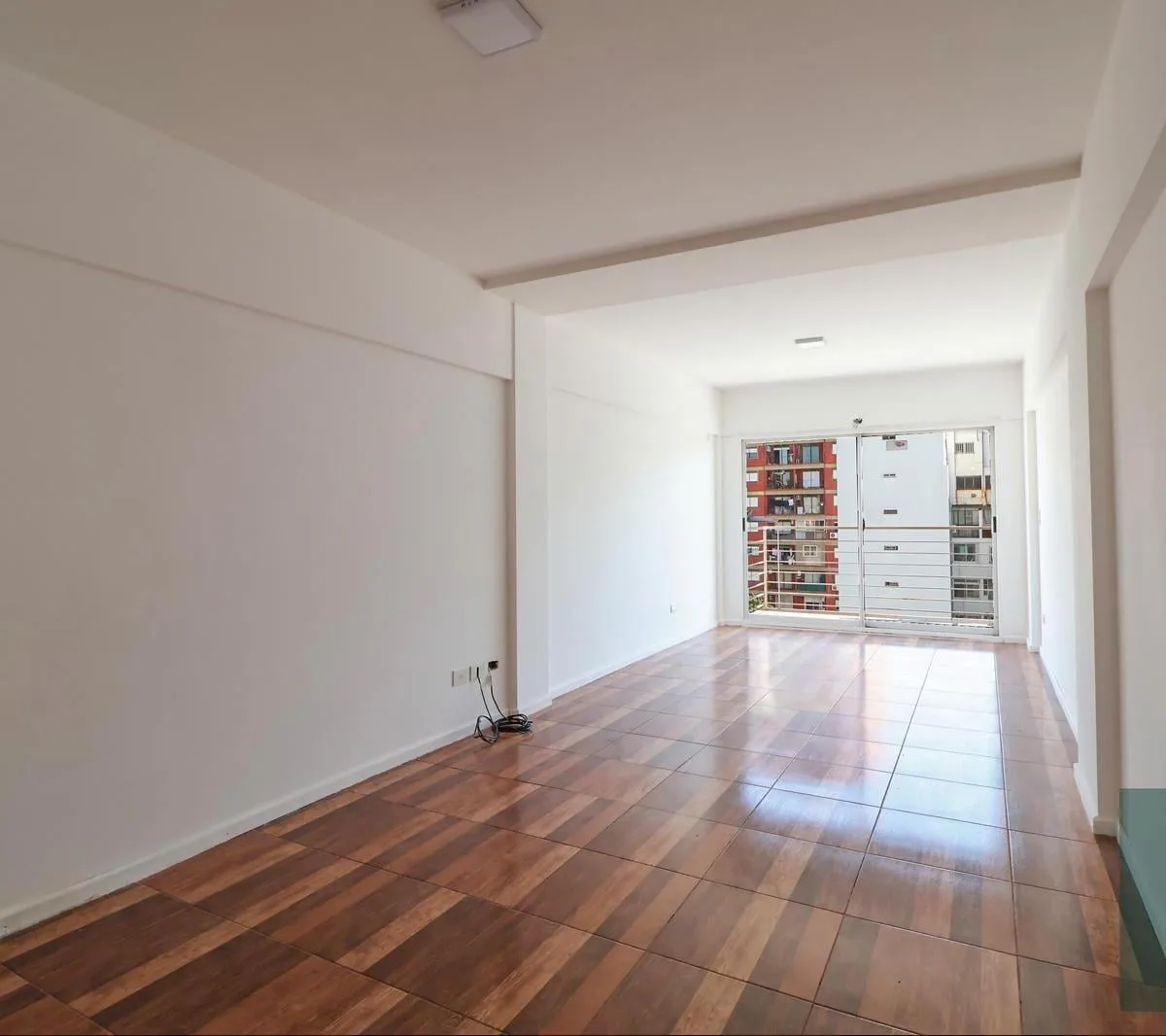 Monoambiente con balcón y amenities
