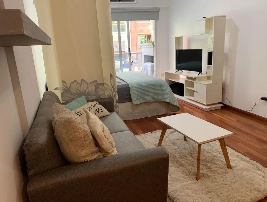 Studio with doorman and balcony, Colegiales