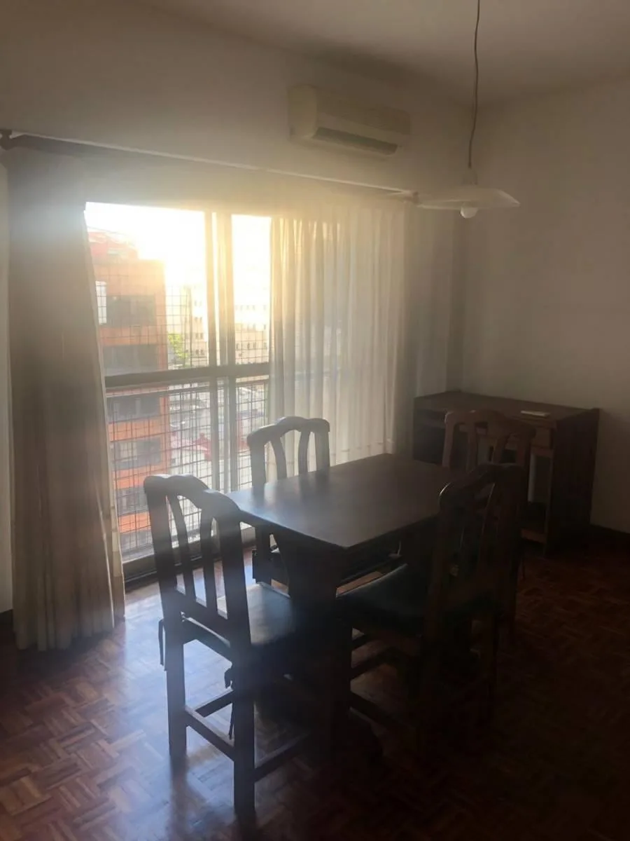 Departamento de 1 ambiente semi amoblado